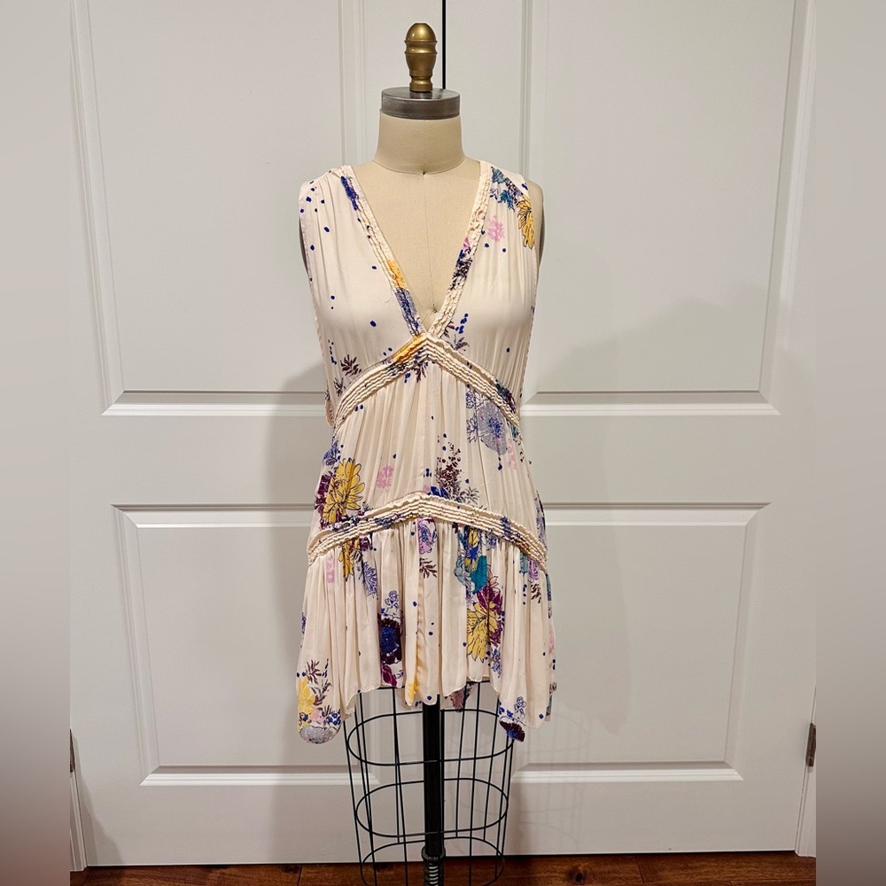 Light Pink Floral Sleeveless Tunic / Mini Dress